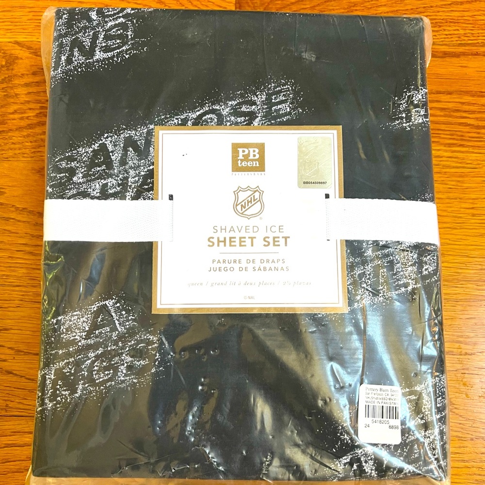 NWT Pottery Barn Teen NHL queen sheet set